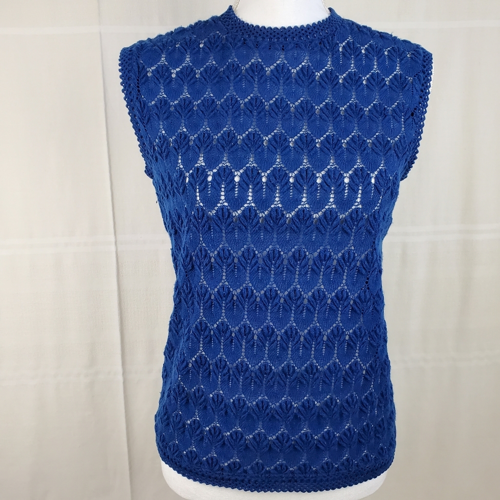 Vintage sleeveless back zip blue crochet top S/M